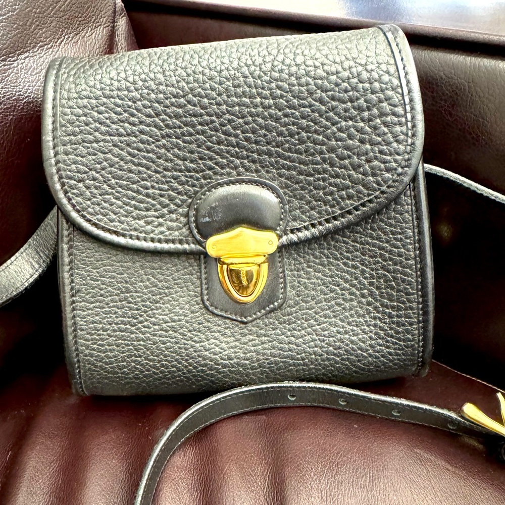 Vintage Dooney & Bourke small black crossbody bag